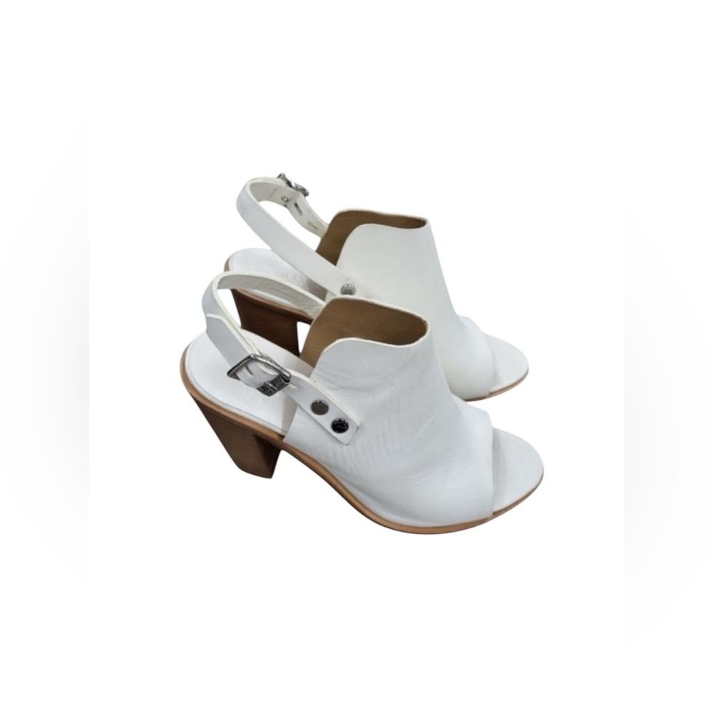 🆕 Rag & Bone Wyatt Leather Sandal in Off White